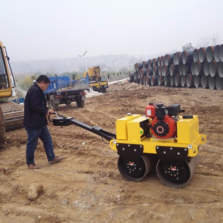 座駕式壓路機(jī) 小型壓路機(jī)廠家 3.5噸壓路機(jī)