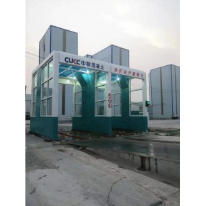隧道式洗輪機(jī)  全自動(dòng)感應(yīng)龍門洗車機(jī)