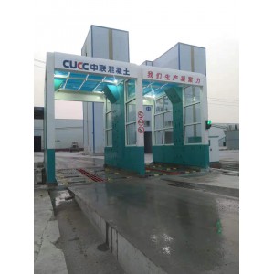 隧道式洗輪機(jī)  全自動(dòng)感應(yīng)龍門洗車機(jī)