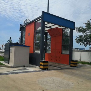 隧道式洗輪機(jī)  全自動(dòng)感應(yīng)龍門洗車機(jī)